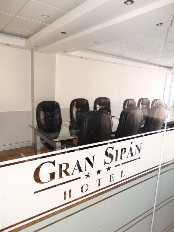 Hotel Gran Sipan 齐克拉约 外观 照片
