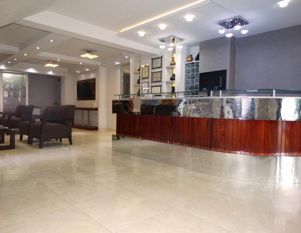 Hotel Gran Sipan 齐克拉约 外观 照片