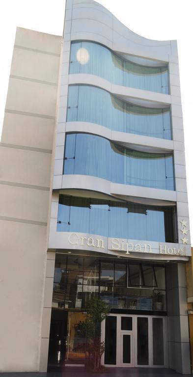 Hotel Gran Sipan 齐克拉约 外观 照片